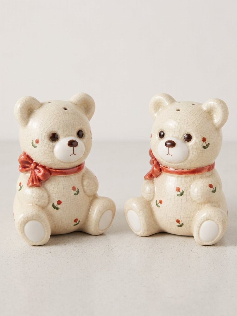 Vintage Otagiri Japan Teddy Bear Salt & Pepper Shakers Floral Bow Set 4"